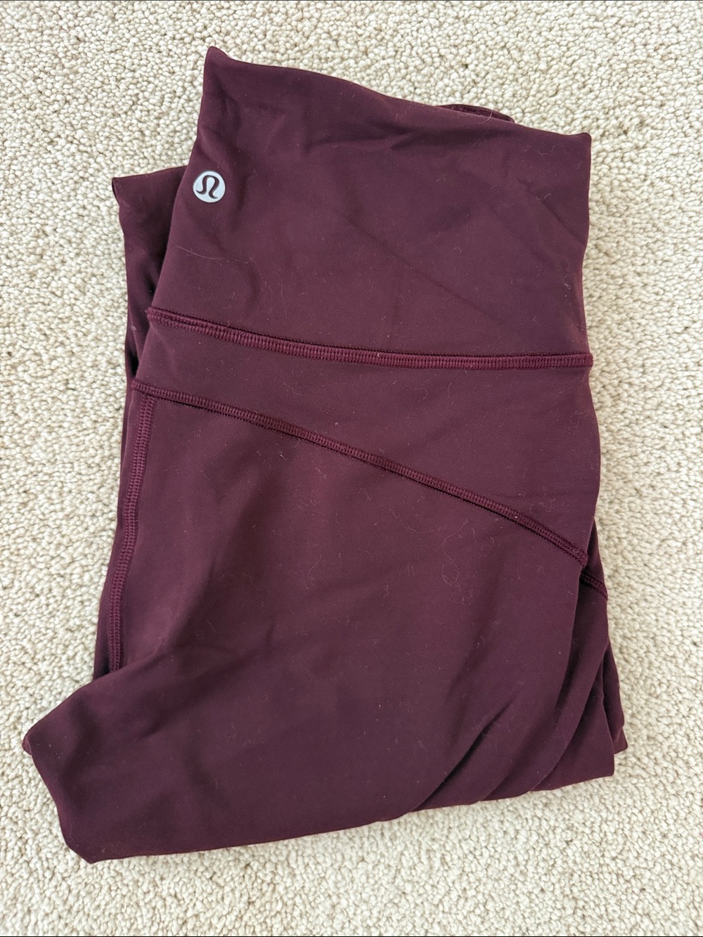 Women’s lululemon maroon leggings